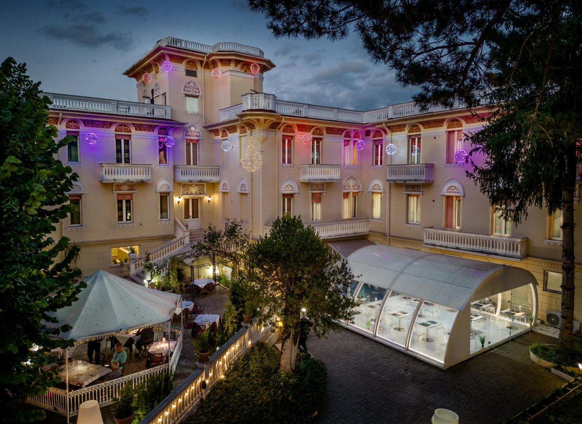 Relais Le Felci Executive Suite Spa Фиуджи Екстериор снимка