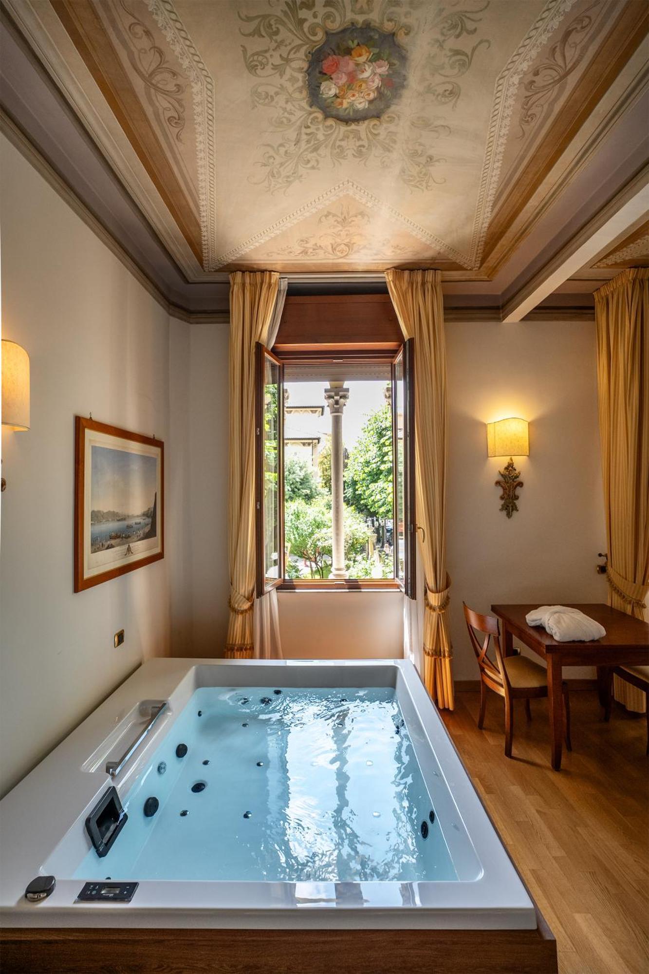 Relais Le Felci Executive Suite Spa Фиуджи Екстериор снимка